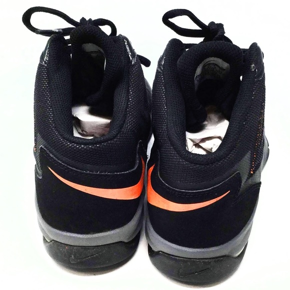 Nike Mens Airmax Stutter Step 2 Shoes
